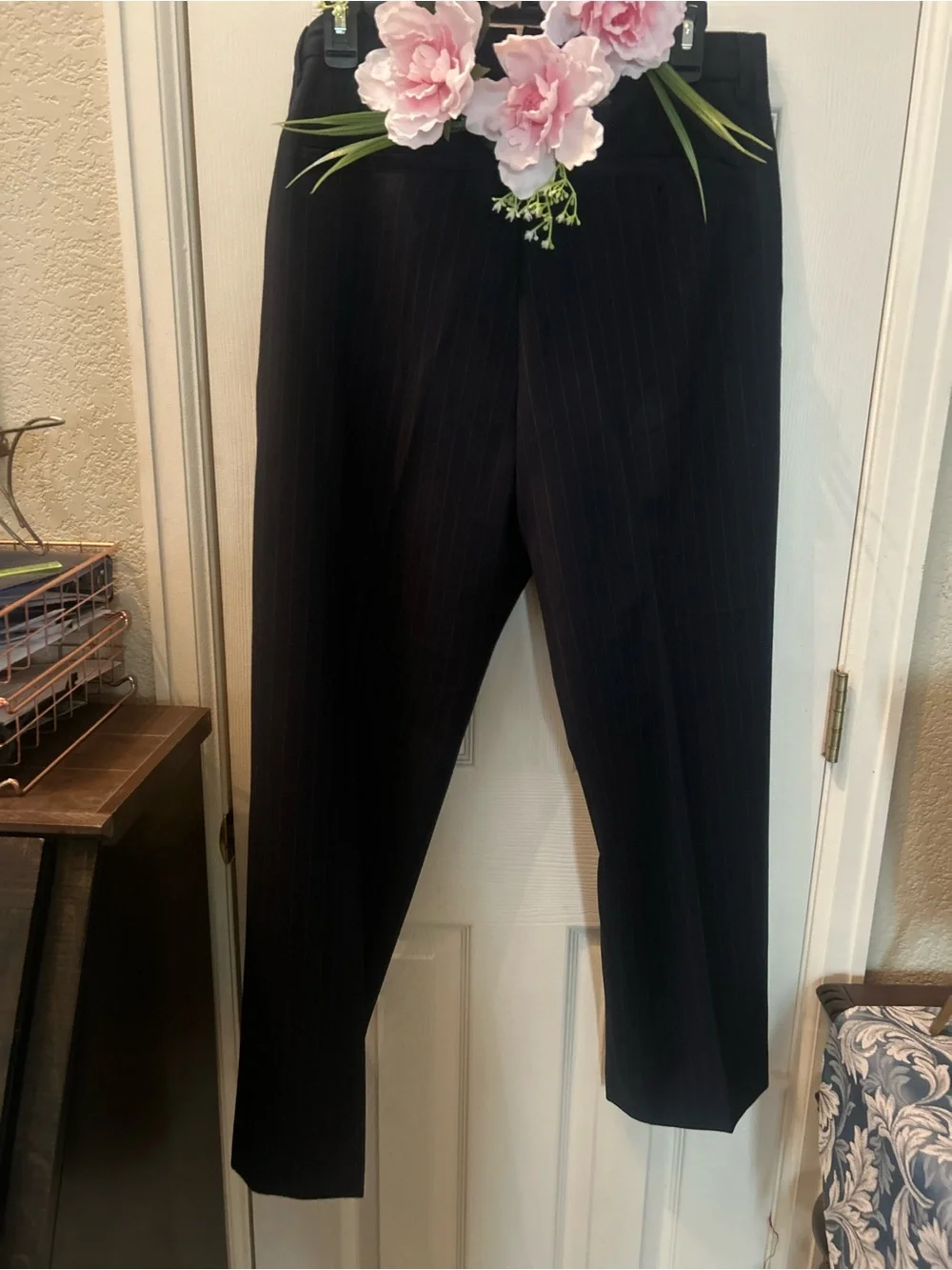 Banana Republic Modern suit - navy with Brown Pinstripes size 38S/ pants 32X30.